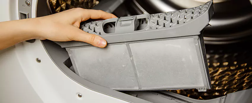 Signs Of A Clogged Dryer Lint Trap in Naugatuck, Connecticut